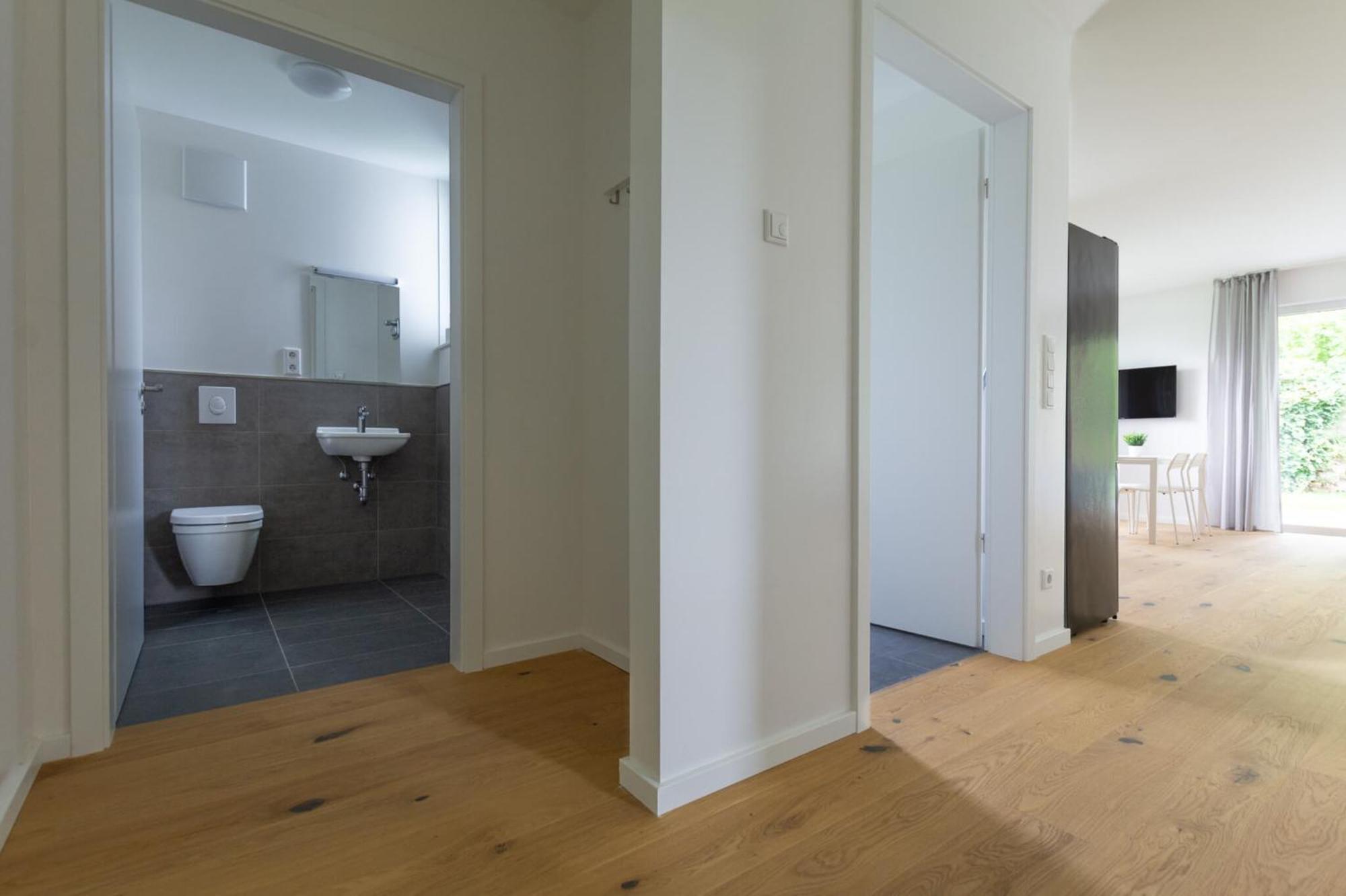 T&K Apartments - Bergisch Gladbach - 7 Comfortable Apartments - 20 Min To Fair Messe Cologne Ngoại thất bức ảnh
